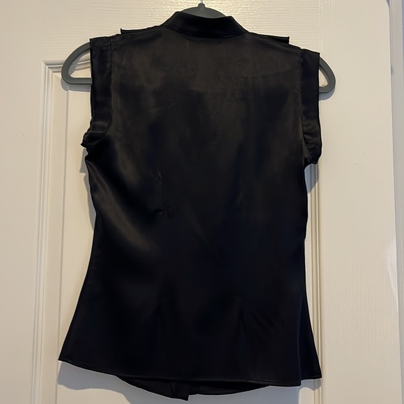 Arden B Silk Sleeveless Ruffle Front Button Down Black Blouse XS Top High Neck - Picture 5 of 8